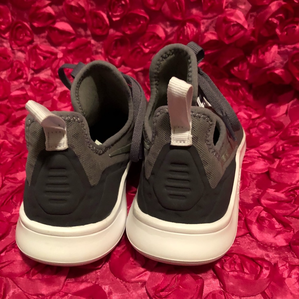 Nike Free TR8 Training Shoe - Picture 6 of 8